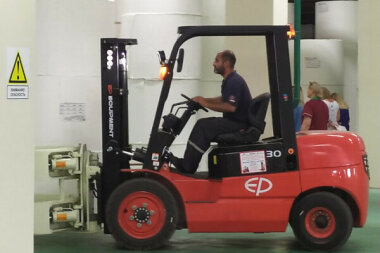 «Берег» начинает поставки упаковочного картона Dobrush GC2 Standard  Добрушской бумажной фабрики «Герой труда»