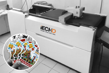 Режущий плоттер iECHO PK-0705 Plus установлен в типографии «Мэйкер» (Новосибирск)