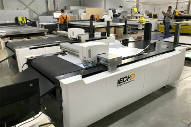 Режущий плоттер iECHO PK-1209 Pro Max установлен в компании «Дека» (г. Ярославль)