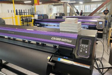 Сразу четырьмя единицами техники для широкоформатной печати пополнился парк печатного оборудования «Центральной ППК» (Москва)