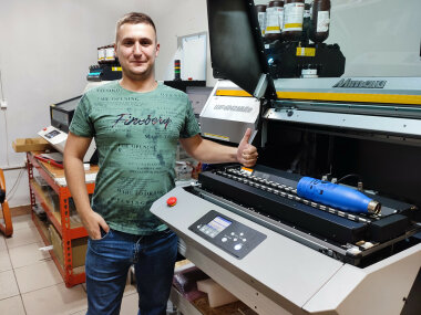 На производстве Awards Craft установлен Mimaki UJF-6042 MkII
