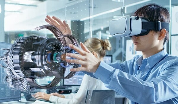 IDC прогнозирует быстрый рост рынка технологий виртуальной и дополненной реальности