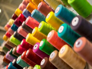 Премьер-министр Михаил Мишустин продлил программу поддержки предприятий легкой промышленности до конца 2023 года