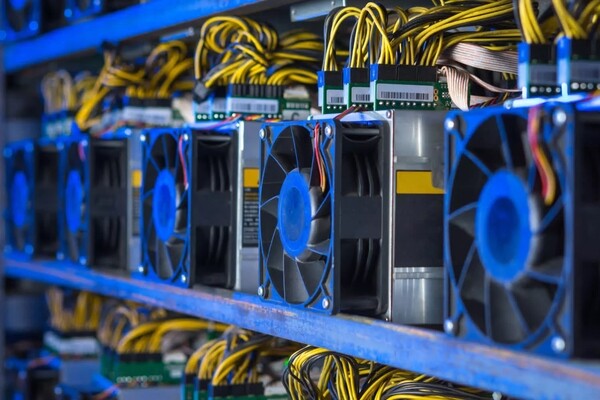 Intel прекращает выпуск чипов для майнинга