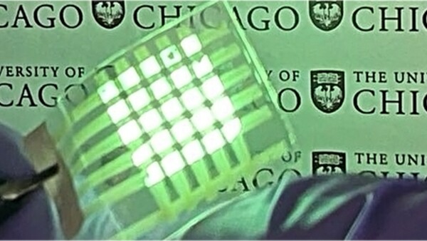 Изобретен растягивающийся экран на органических светодиодах