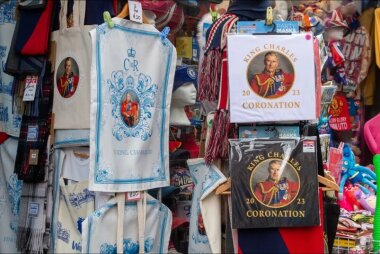 Коронация Карла III в Великобритании: интересные полиграфические продукты 