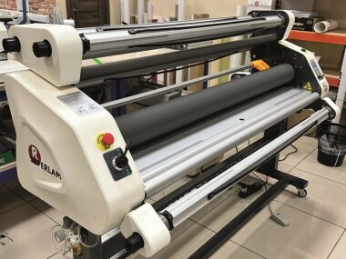 Широкоформатный ламинатор R-SuperLam 1600W инсталлирован в «MailБюро»