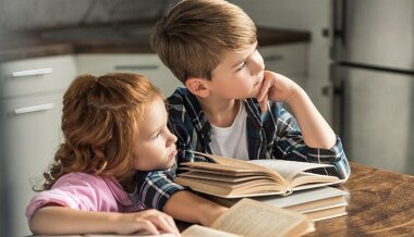 Исследование в Германии: как гаджеты помогают приучить детей к чтению