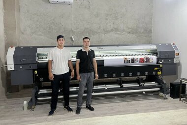 «Смарт-Т» установила в NOVA DESIGN первый в Узбекистане ARK-JET SOL 3200