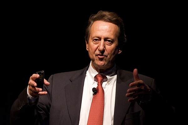 Основатель Logitech настаивает на смене председателя совета директоров