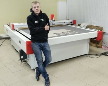 «Смарт-Т» запустила раскройный комплекс iECHO TK4S-3521 в РПК ASTEK из Красноярска