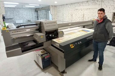 «Смарт-Т» установила УФ-планшетник Sprinter TC-F2132 со столом 2,1 х 3,2 м в РПК «ADF Казань»