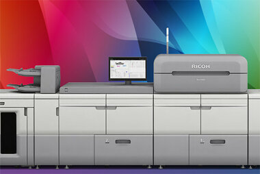 Цветной флагман Ricoh