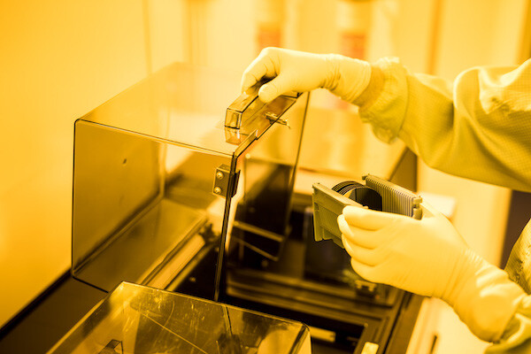 Производители фотоники просят ЕС поддержать их 4,25 миллиардами евро