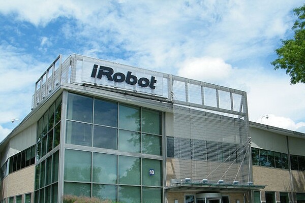 Еврокомиссия против сделки Amazon и iRobot