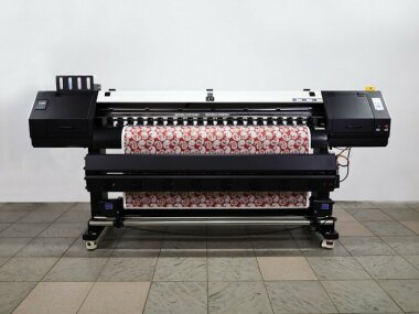 Сублимационный принтер G!Digital WJ-740S Pro инсталлирован в демозале ГК «РУССКОМ»
