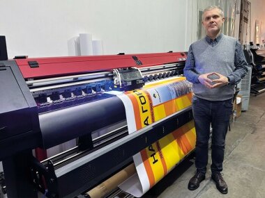 ГК «РУССКОМ» инсталлировала УФ-принтер G!Digital UV-740D в «Цифровой типографии Б»