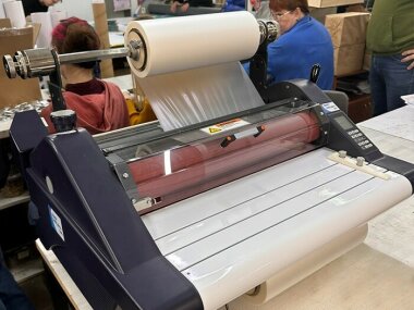 Второй ламинатор GMP серии SURELAM заработал в типографии «Лазер-Холл»