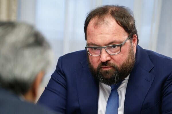Шадаев: Минцифры ведет расследование из-за масштабного сбоя в Рунете