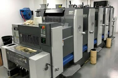 Парк оборудования типографии «Альтаир» пополнился б/у листовой офсетной печатной машиной Ryobi 525GE