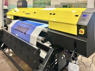 «Текстиль и технологии» установила сублимационный принтер TRUJET M4 в «РУСФЛАГ»