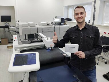 «Смарт-Т» инсталлировала режущий плоттер iECHO PK-0705 PLUS в «Газпромбанке»