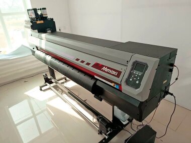 MataPrint установила УФ-принтер Mimaki UJV100-160 Plus в Казахстане