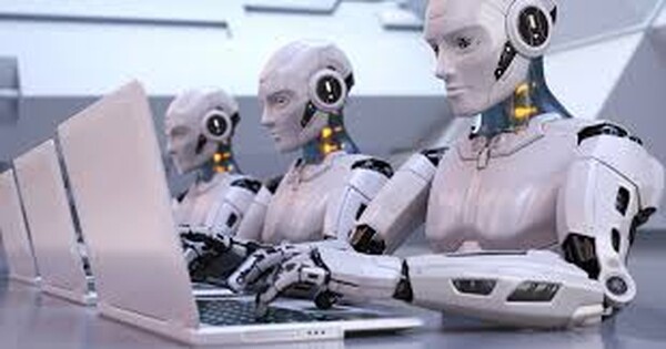 «Хекслет»: Большинство айтишников используют ИИ в своей работе