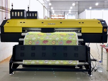 «Текстиль и Технологии» установила сублимационный принтер TRUJET M8 в Москве