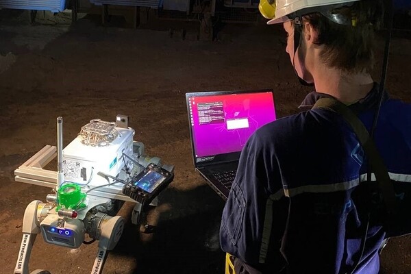 Робособаки спускаются в шахты