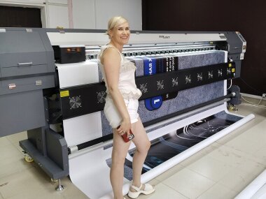 «КОВЧЕГ» установила трехметровый экосольвентник ARK-JET SOL 3202 в «Принт-Сити»