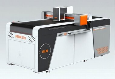 Планшетный плоттер RUK MKC-1209L инсталлирован в Санкт-Петербурге