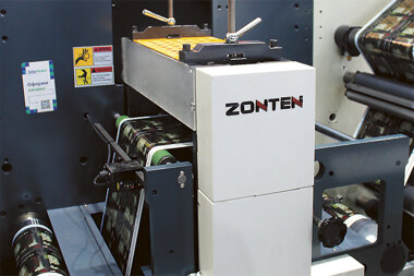 Холодное тиснение для цифровой рулонной этикетки