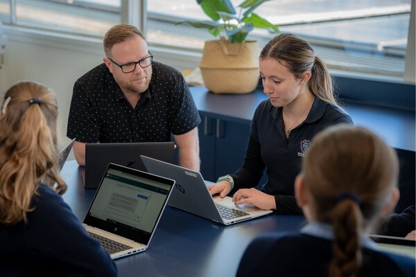 Azure AI научилась обнаруживать галлюцинации генеративного ИИ