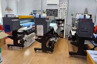 Инженером «КОВЧЕГА» установлен третий текстильный принтер ARK-JET SUB 1900 в «Фанспорт»