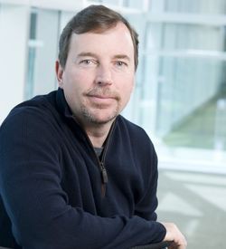 Совет директоров Yahoo рассмотрит неточности в резюме генерального директора