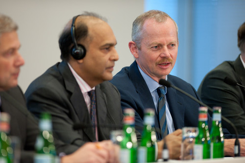 Infineon, Питер Бауэр, генеральный директор, отставка,