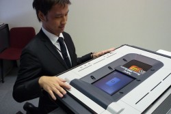 Портативная система анализа ДНК - NEC