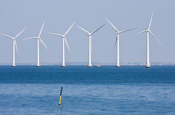 В МТИ предлагают запасать энергию ветра под водой