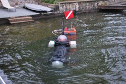 Одноместная субмарина из легких гофрированных пластиковых труб