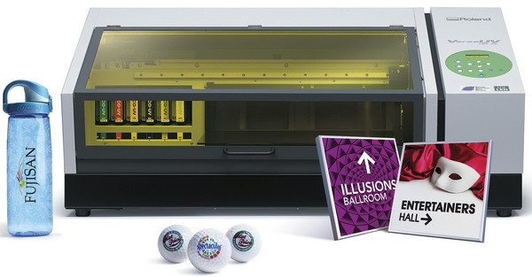 Настольный УФ-принтер VersaUV LEF-20 увеличенного формата