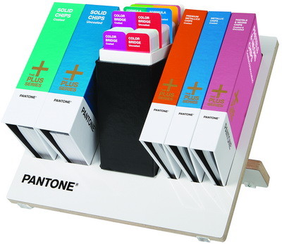 Pantone объявила о начале сотрудничества с «Британской высшей школой дизайна»