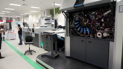 Открытие демоцентра на заводе HP Indigo