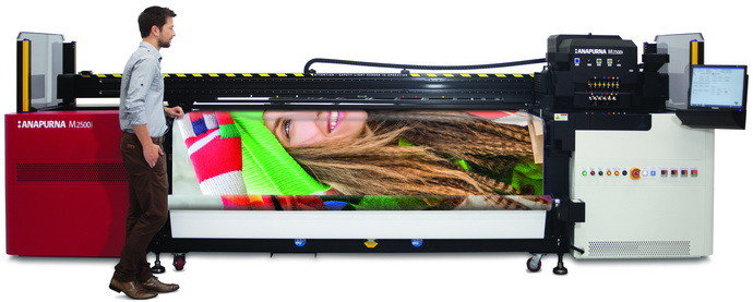 Премьера принтера Anapurna M2500i на SGIA 2014