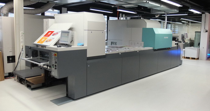 Отличие в двенадцатом знаке... а какая разница!