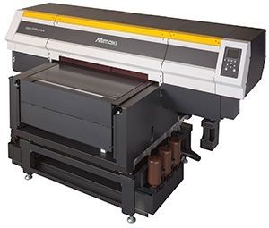 Планшетный УФ-принтер Mimaki с форматом, совпадающим с популярными трафаретными машинами