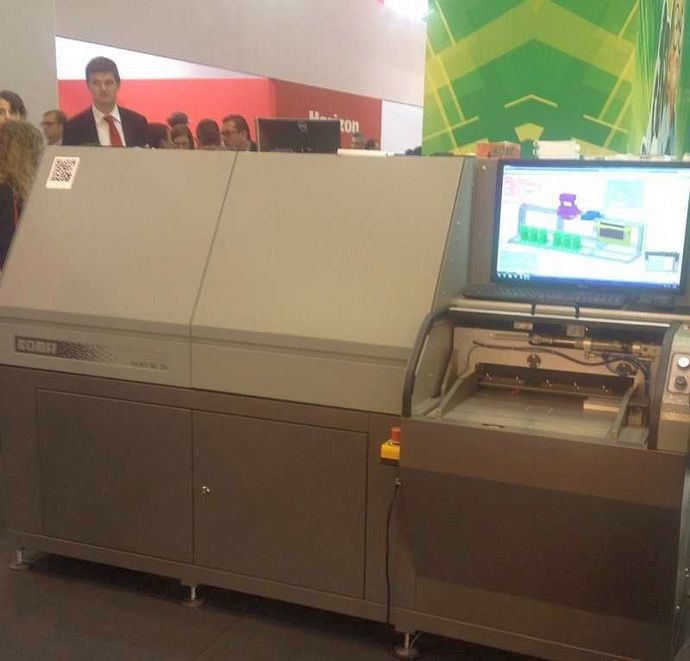 Премьера машины Komfi для цветной печати на обрезах книжных блоков на drupa-2016