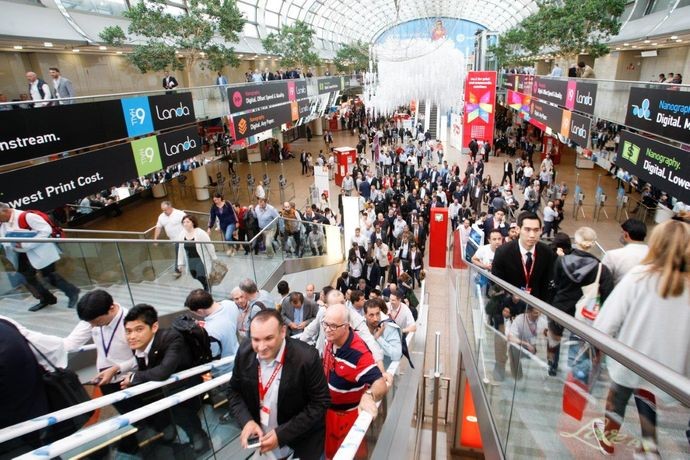 Двойственные итоги drupa 2016: на фоне падения количества посетителей на 17% организаторы говорят об ошеломительном успехе и крупных сделках