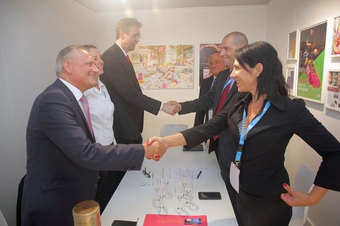 HP заключила партнёрский договор с Henkel