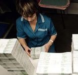 «Гознак» за год экспортировал 4000 т бумаги для банкнот, 650 млн паспортов и банкнот